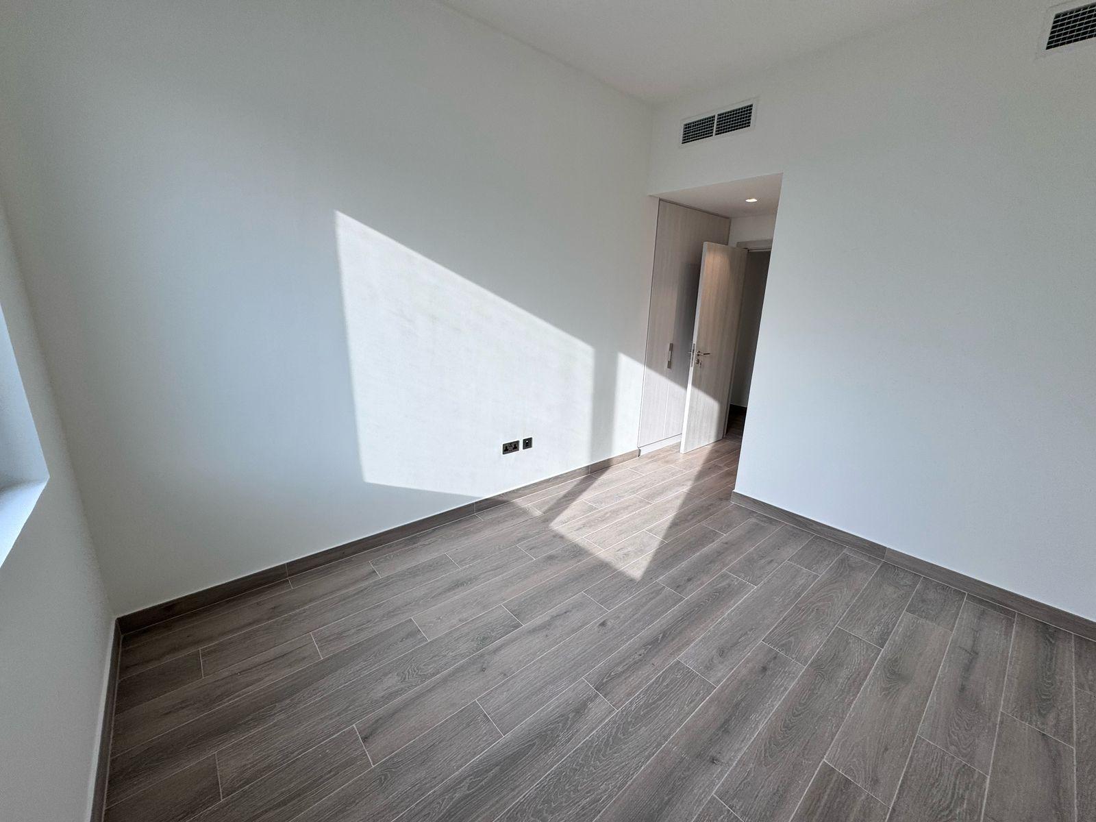Single Row | Balcony | Open Kitchen