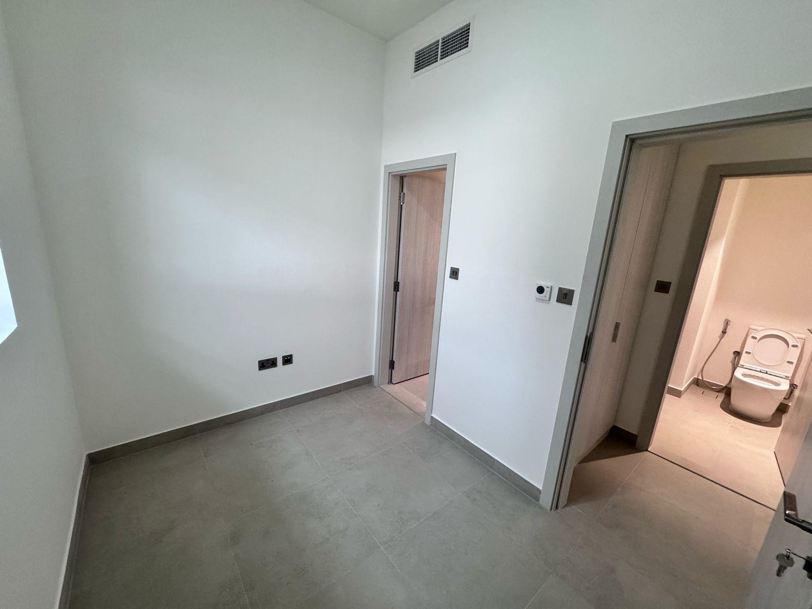 Single Row | Balcony | Open Kitchen