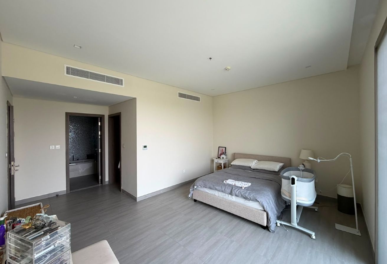 Single Row | Balcony | 2 Payments
