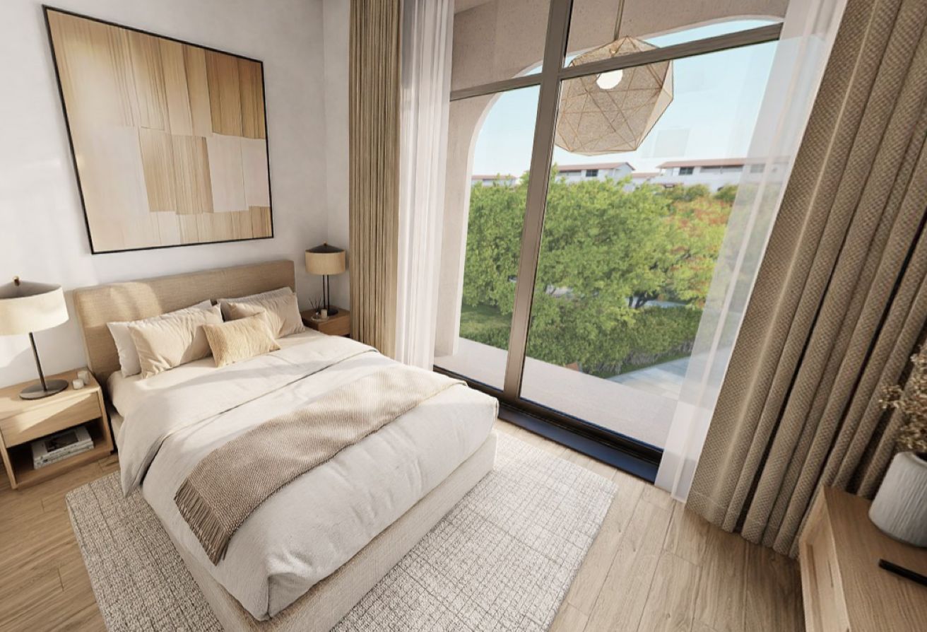 Corner Unit | Single Row | Balcony