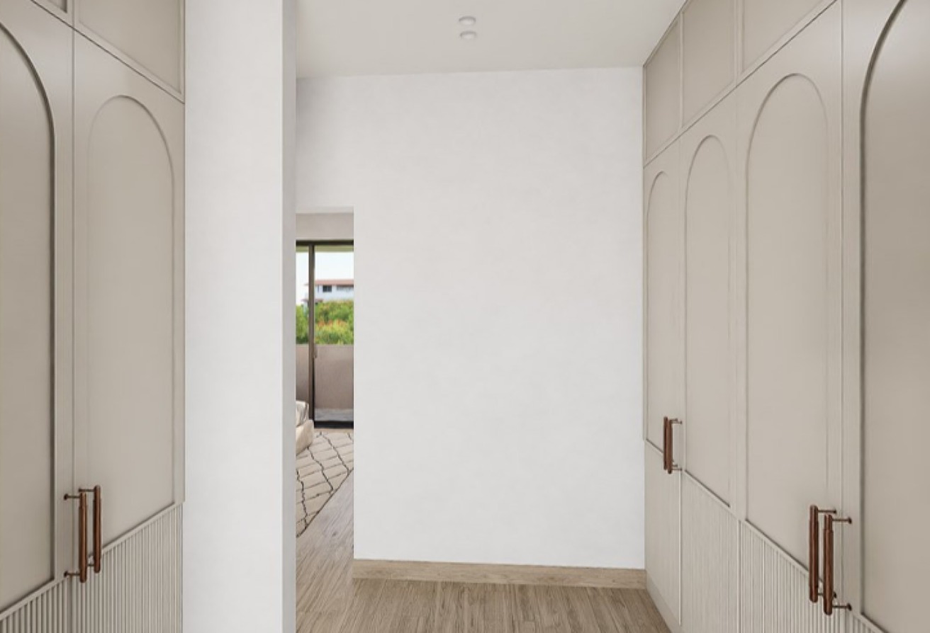 Corner Unit | Single Row | Balcony