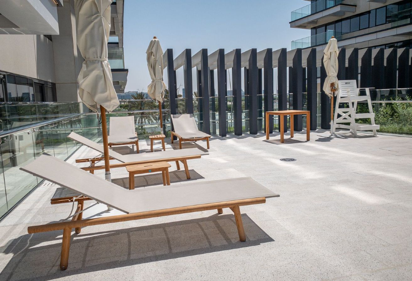 Partial Sea View | High Floor | Balcony