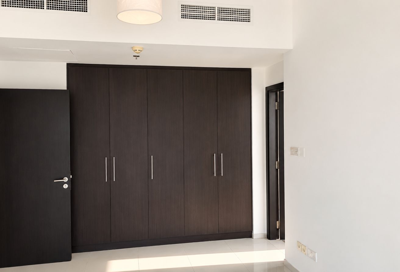 Ready To Move In | High Floor | Corner Unit