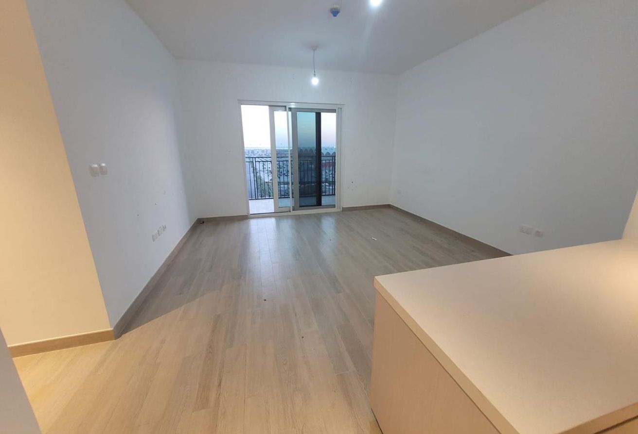 Ready To Move In | Partial Canal View | Balcony