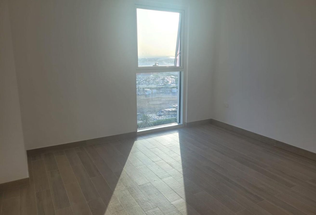 Ready To Move In | Partial Canal View | Balcony