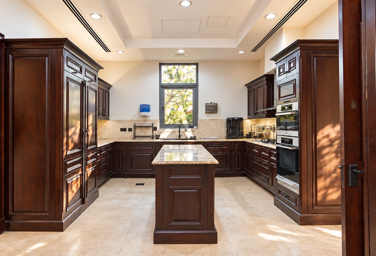 Corner Unit | Huge Plot | Private Garden