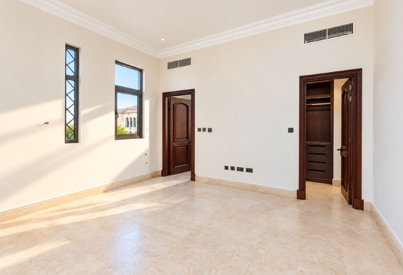 Corner Unit | Huge Plot | Private Garden
