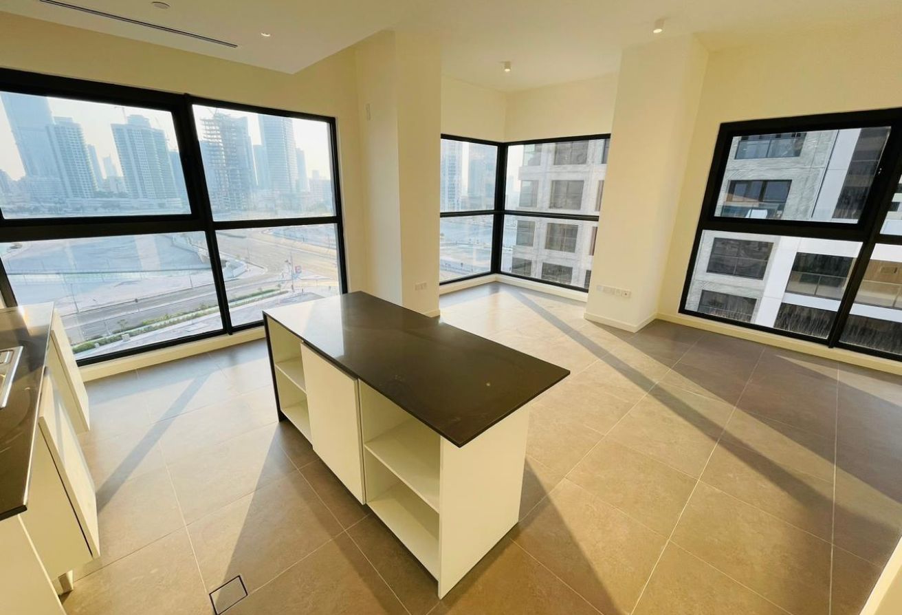 Ready To Move In | Partial Sea View | Open Kitchen