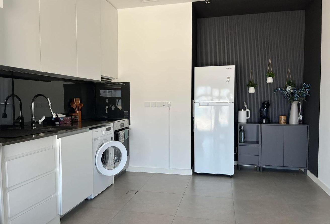Vacant | Full Sea View | Fully Furnished | Balcony