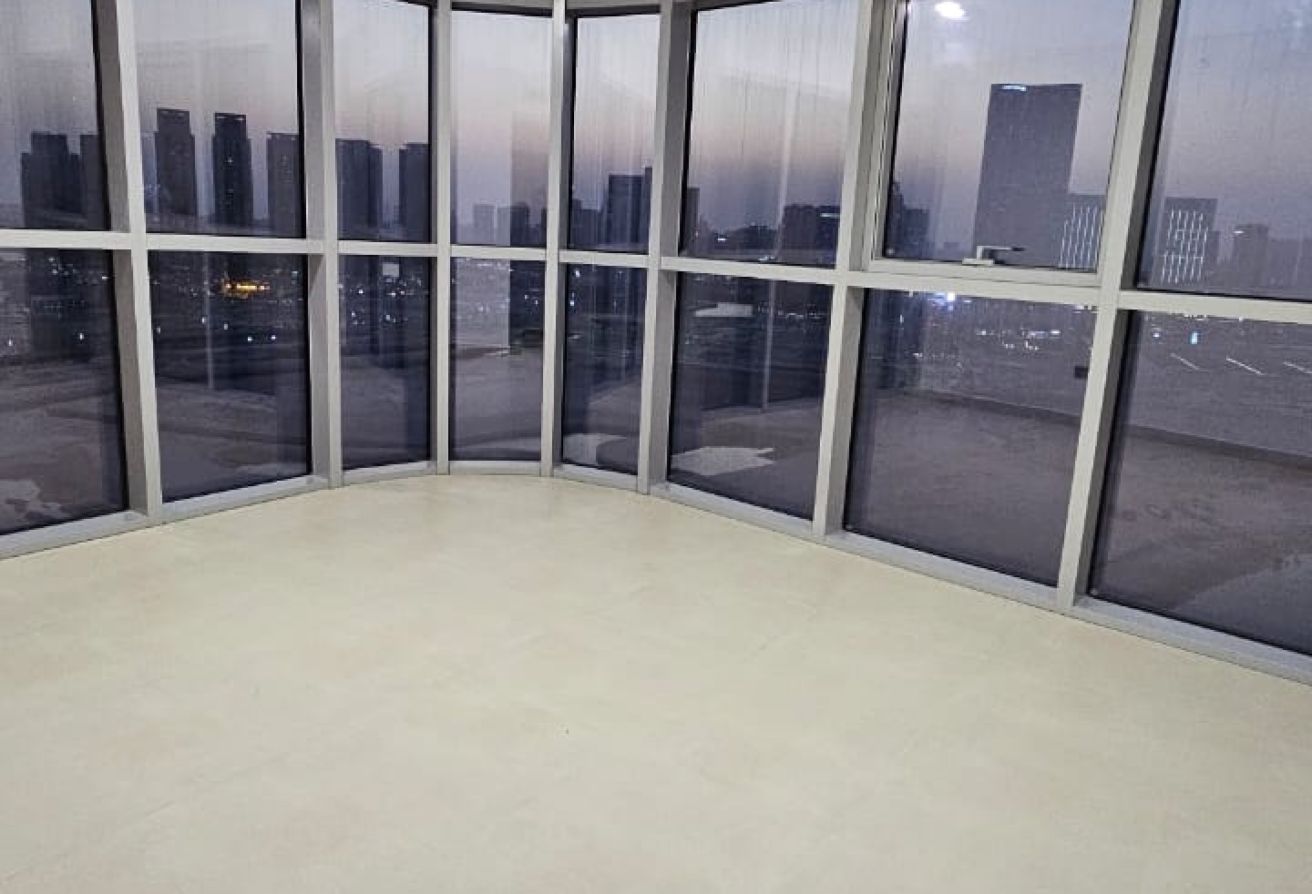Ready To Move In | Canal View | Viewz 1