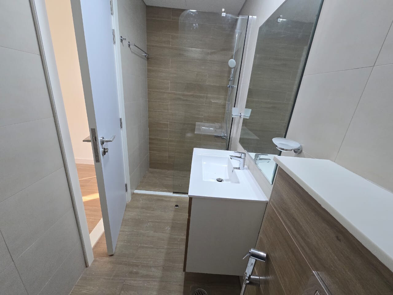 High Floor | Balcony | Layout 16