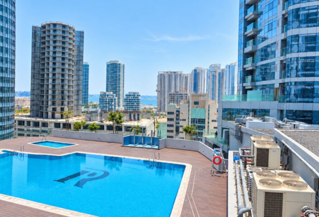 Corner Unit | Partial Canal View | Viewz 2