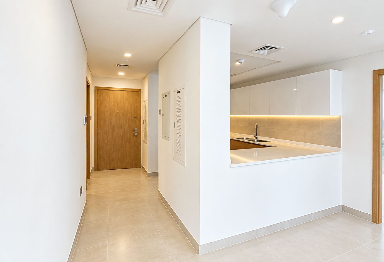 Corner Unit | Partial Canal View | Viewz 2