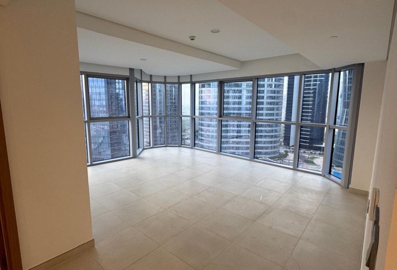 Corner Unit | Canal View | Balcony | Viewz 2