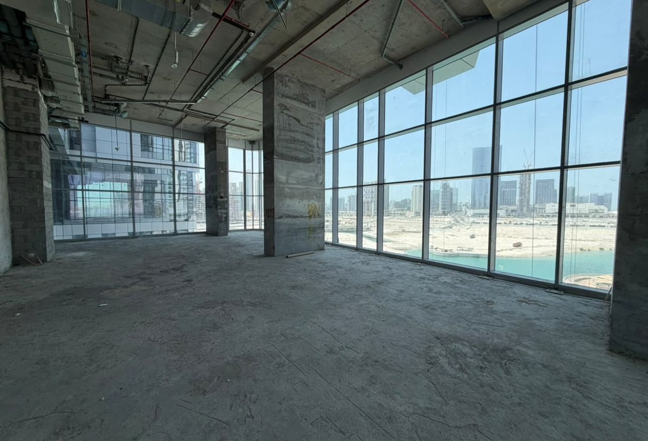 Commercial Space | Waterfront View | Boulevard