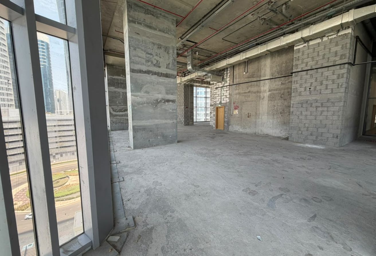 Commercial Space | Waterfront View | Boulevard