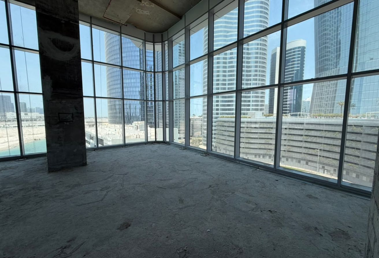 Commercial Space | Waterfront View | Boulevard