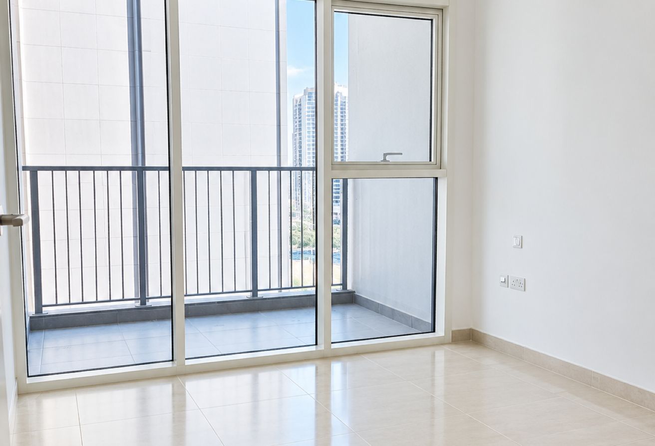 Ready To Move In | Balcony | Layout 04