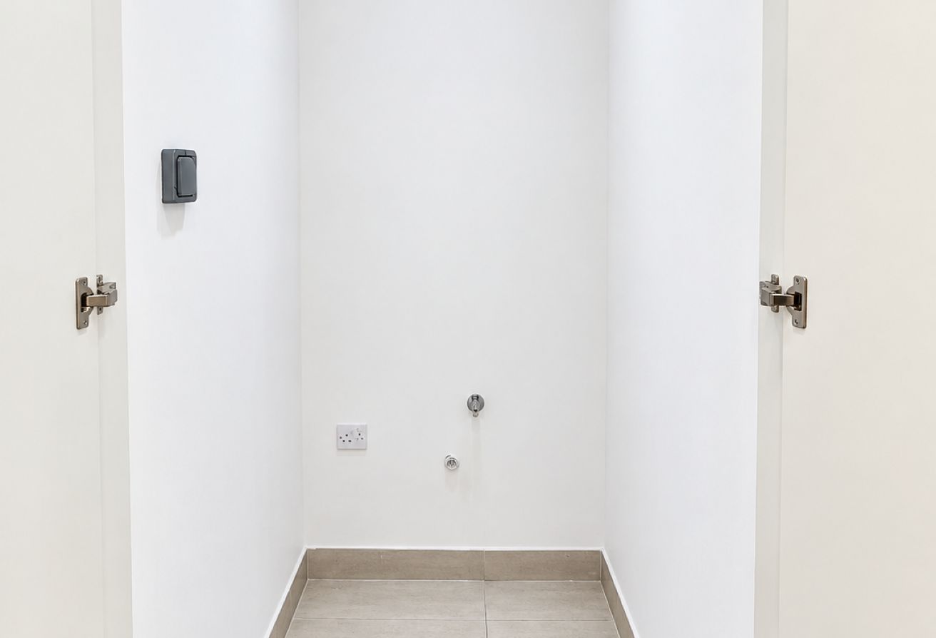Ready To Move In | Balcony | Layout 04