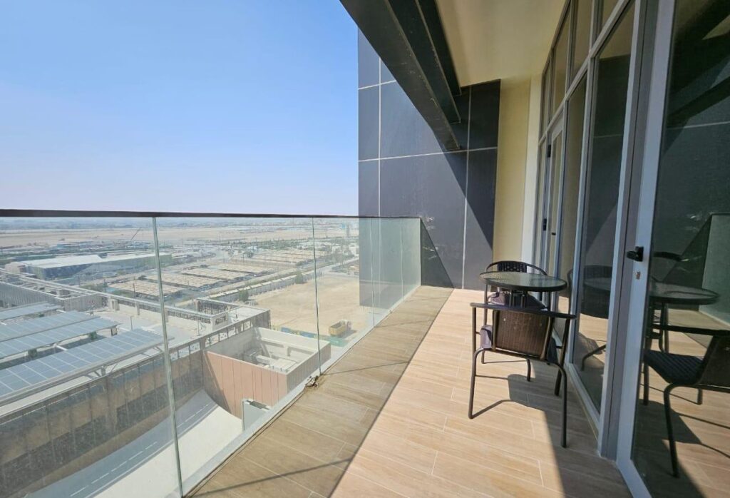 High Floor | Balcony | Layout 16