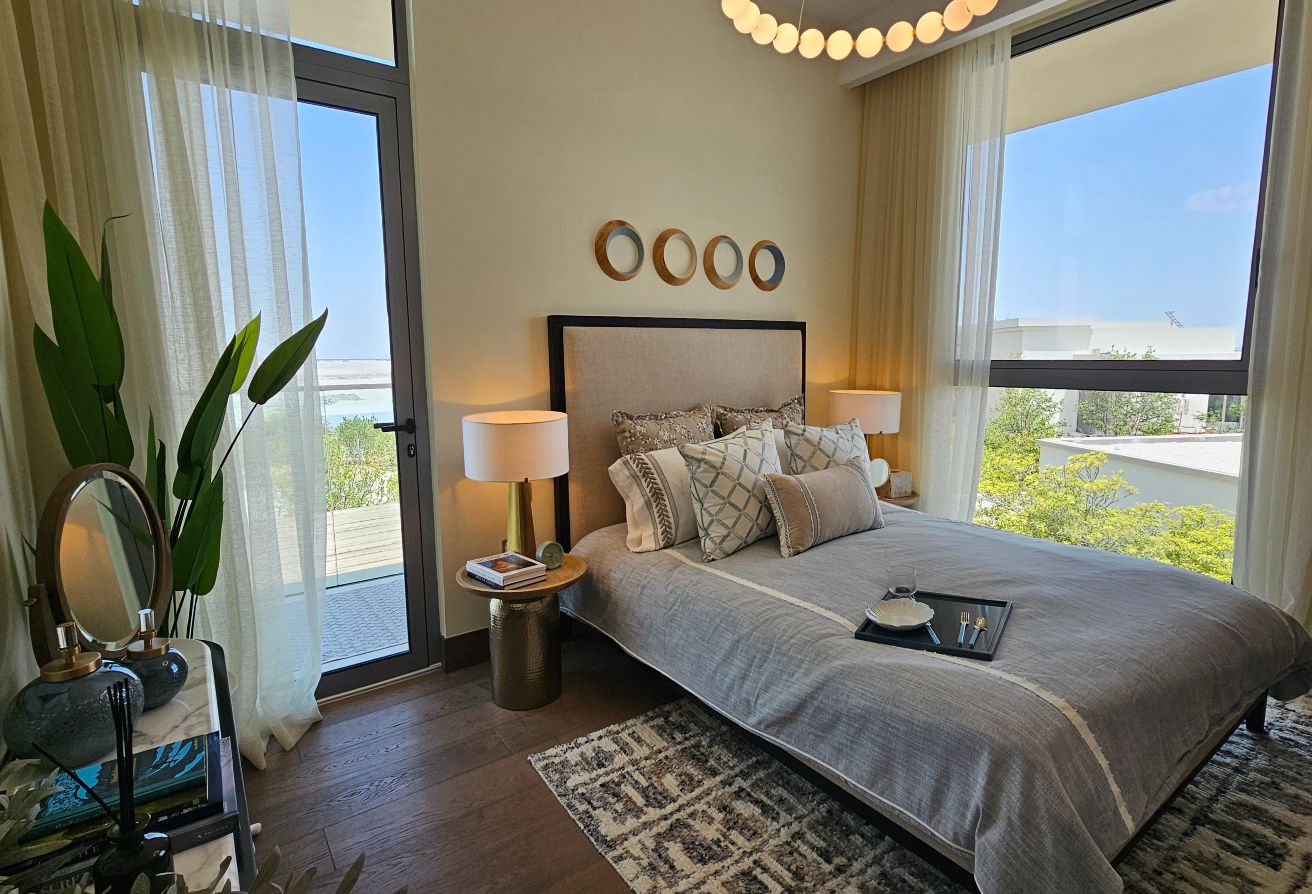 Full Sea View | Single Row | Bliss