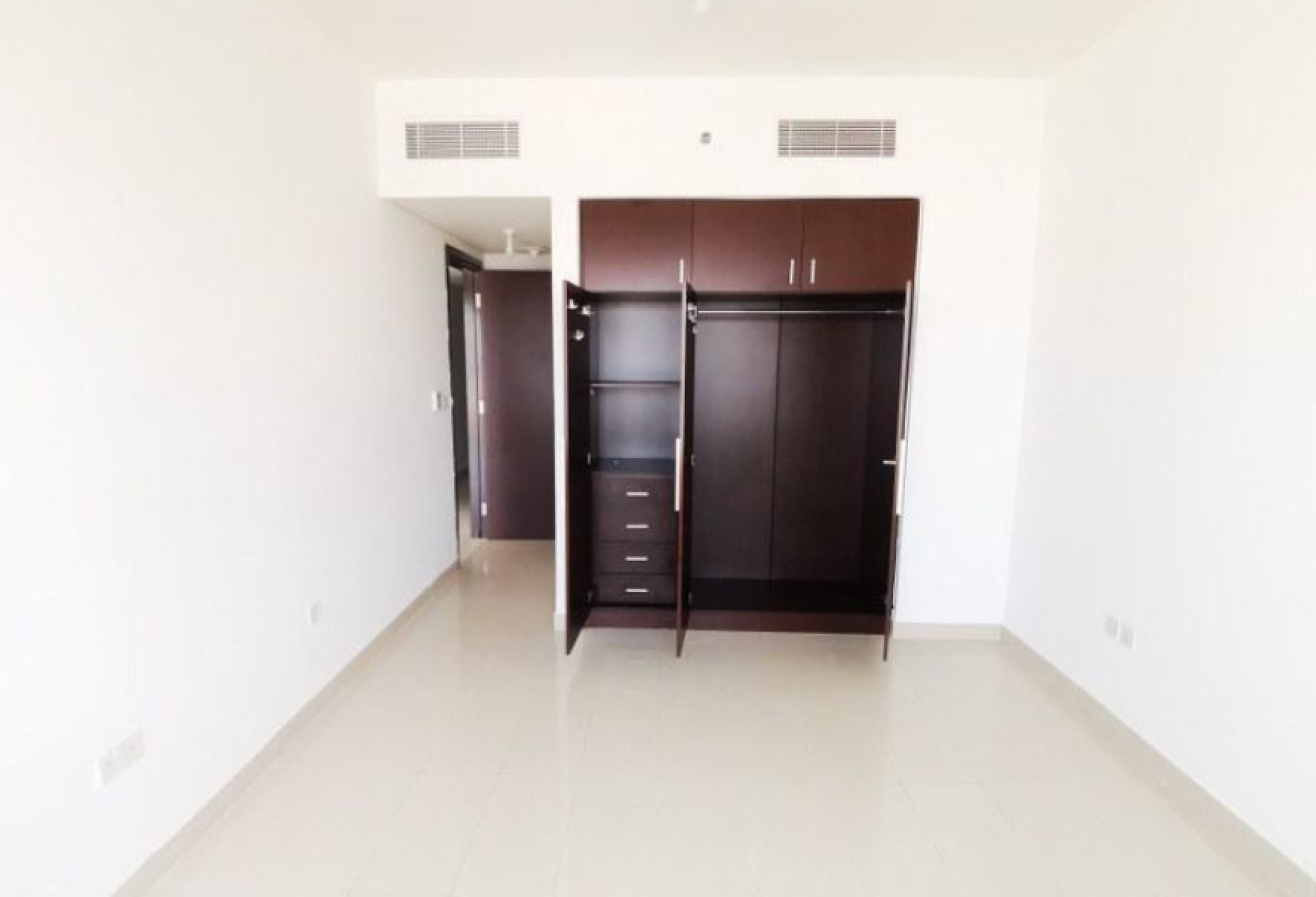Vacant | Waterfront View | Flexible Payments
