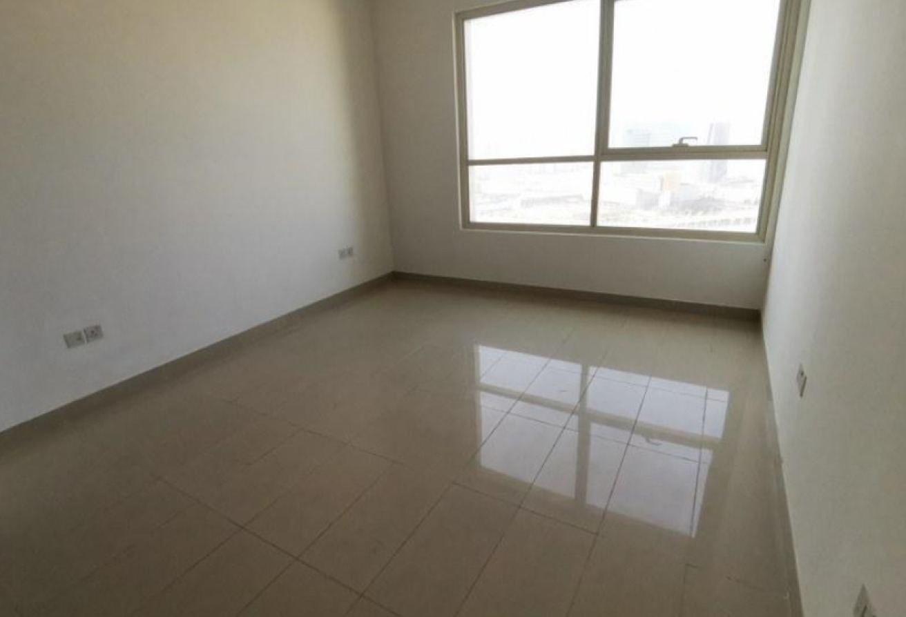 Vacant | Waterfront View | Flexible Payments