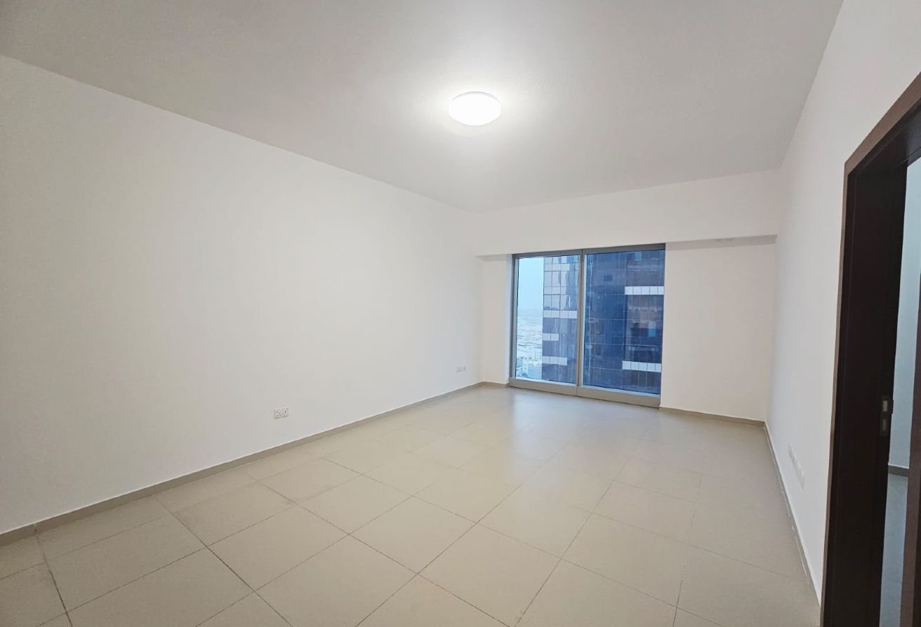 Vacant | City + Canal View | Flexible Payments