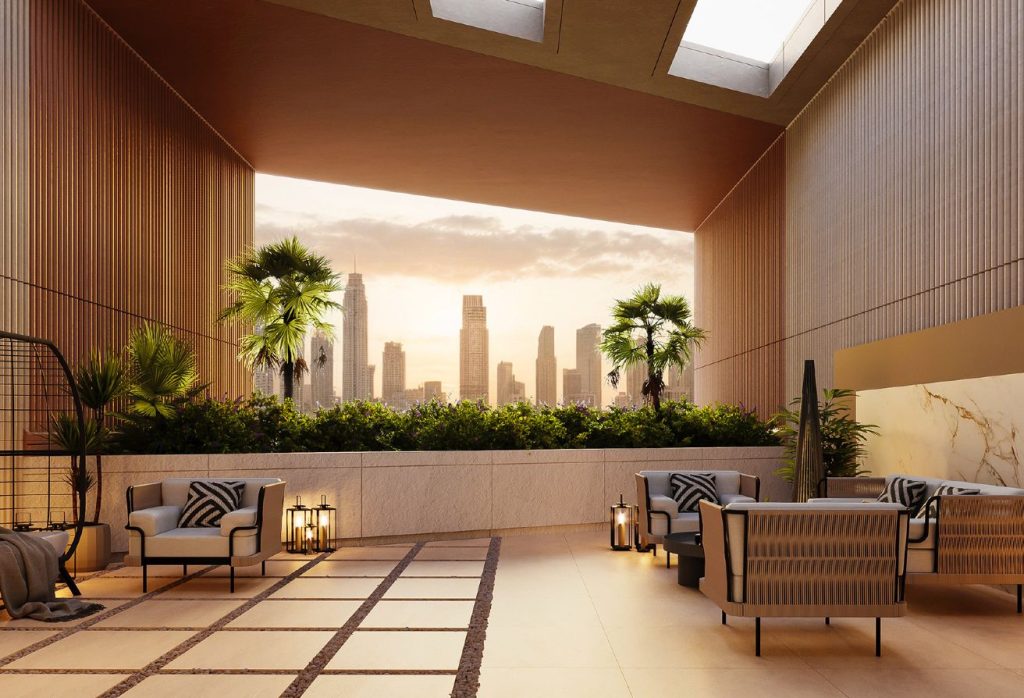 Vacant | Canal + Skyline View | Huge Layout